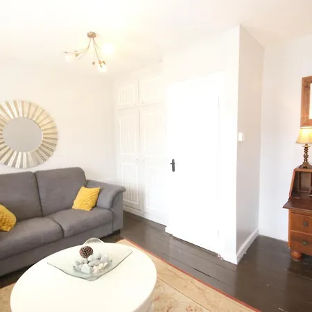Apartamento Errismore House