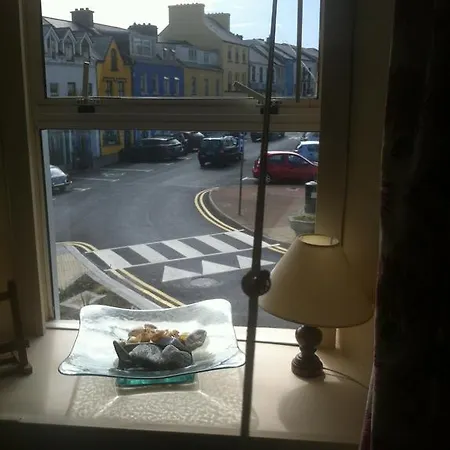 דירה Errismore House