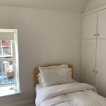 Errismore House קליפדן