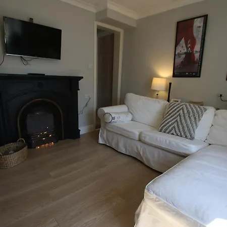 Errismore House Apartamento Clifden