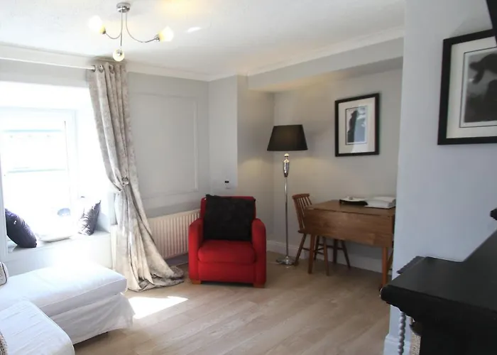 Daire Errismore House *