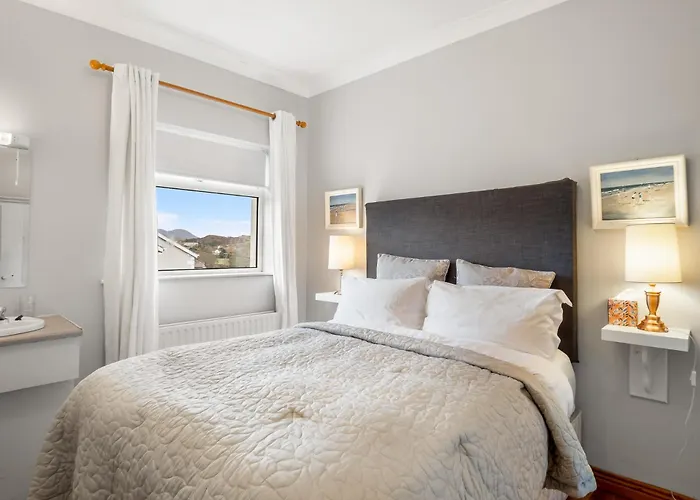 Errismore House Clifden