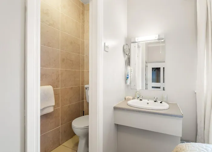 Errismore House Clifden