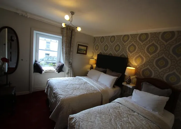 Daire Errismore House